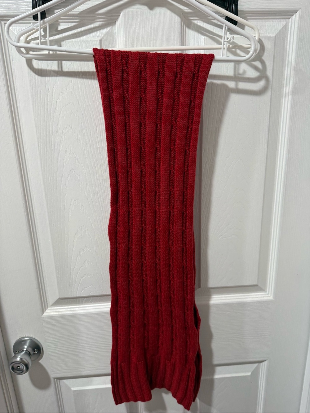 Pendleton Red Ribbed Knit Scarf - Picture 4 of 4